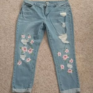 Pants, tags off but never worn, only tried on